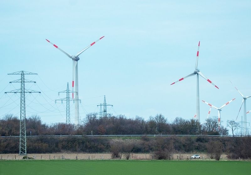 風(fēng)力發(fā)電機轉(zhuǎn)一圈能發(fā)多少電？售價多少？